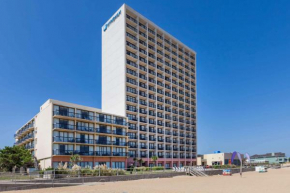 Гостиница Wyndham Virginia Beach Oceanfront  Вирджиния Бич